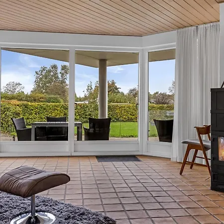 Casa vacanze Kalli - 100m From The Sea By Interhome Nedre Lysabild