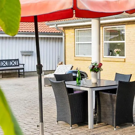 Vakantiehuis Kalli - 100m From The Sea By Interhome *